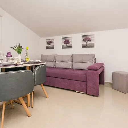 Kosic 4 By Interhome