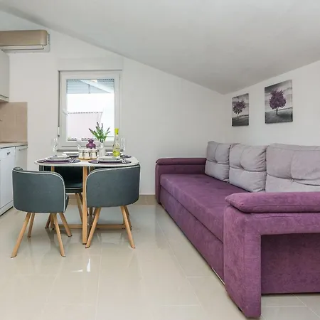 Kosic 4 By Interhome Lejlighed