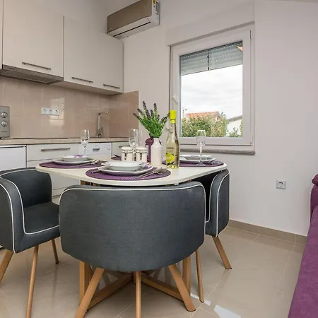 Kosic 4 By Interhome Vir