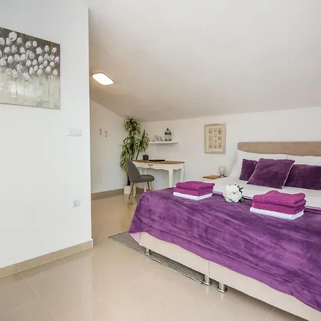 Kosic 4 By Interhome